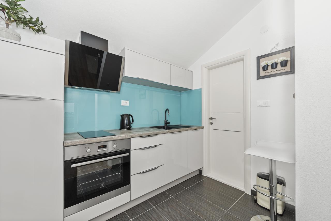 Apartment Nikola Traù Esterno foto