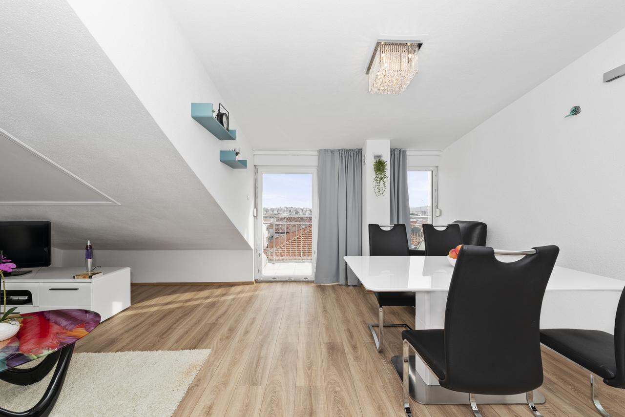 Apartment Nikola Traù Esterno foto